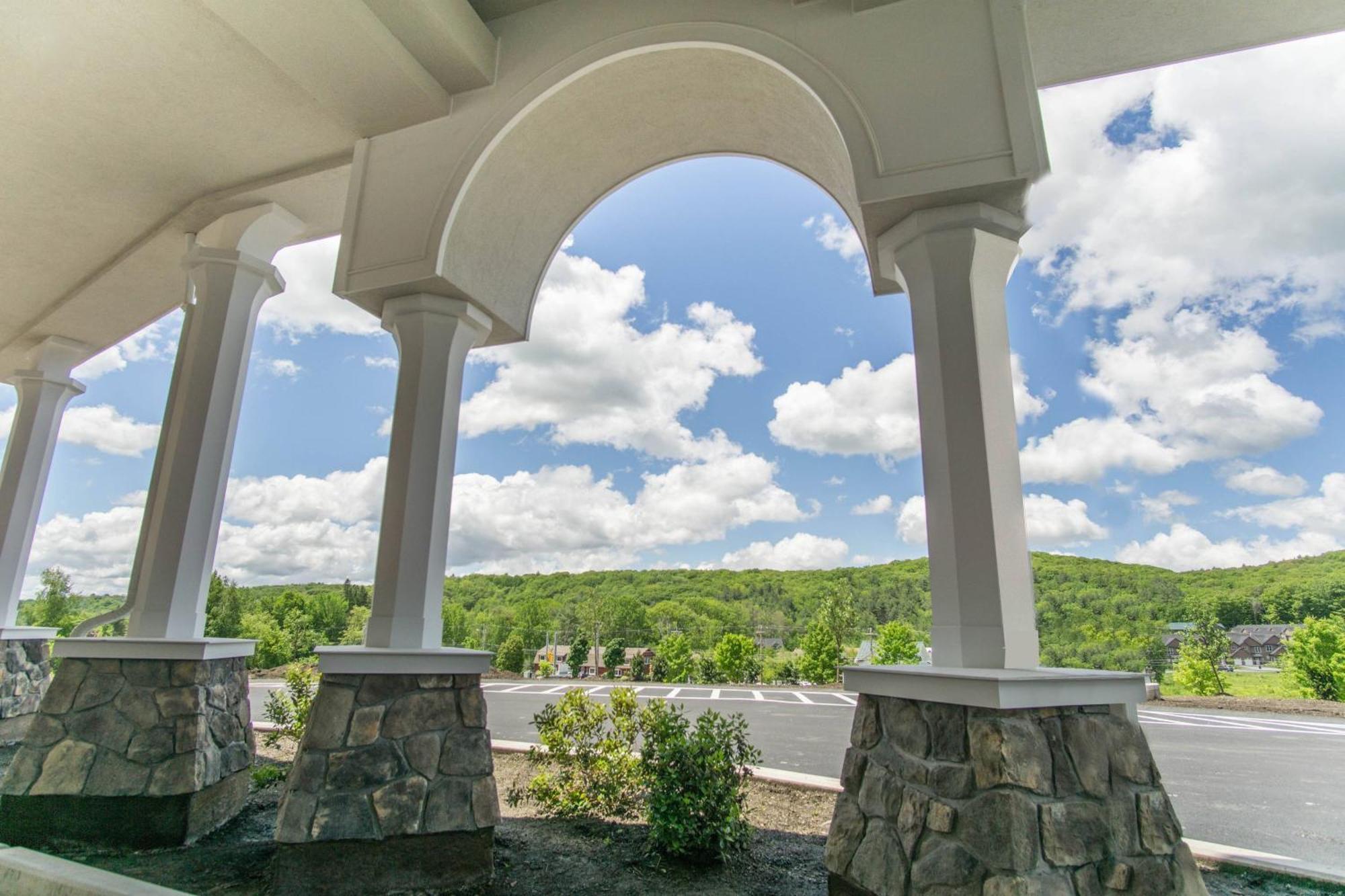 Hotel Courtyard By Marriott Lenox Berkshires Esterno foto